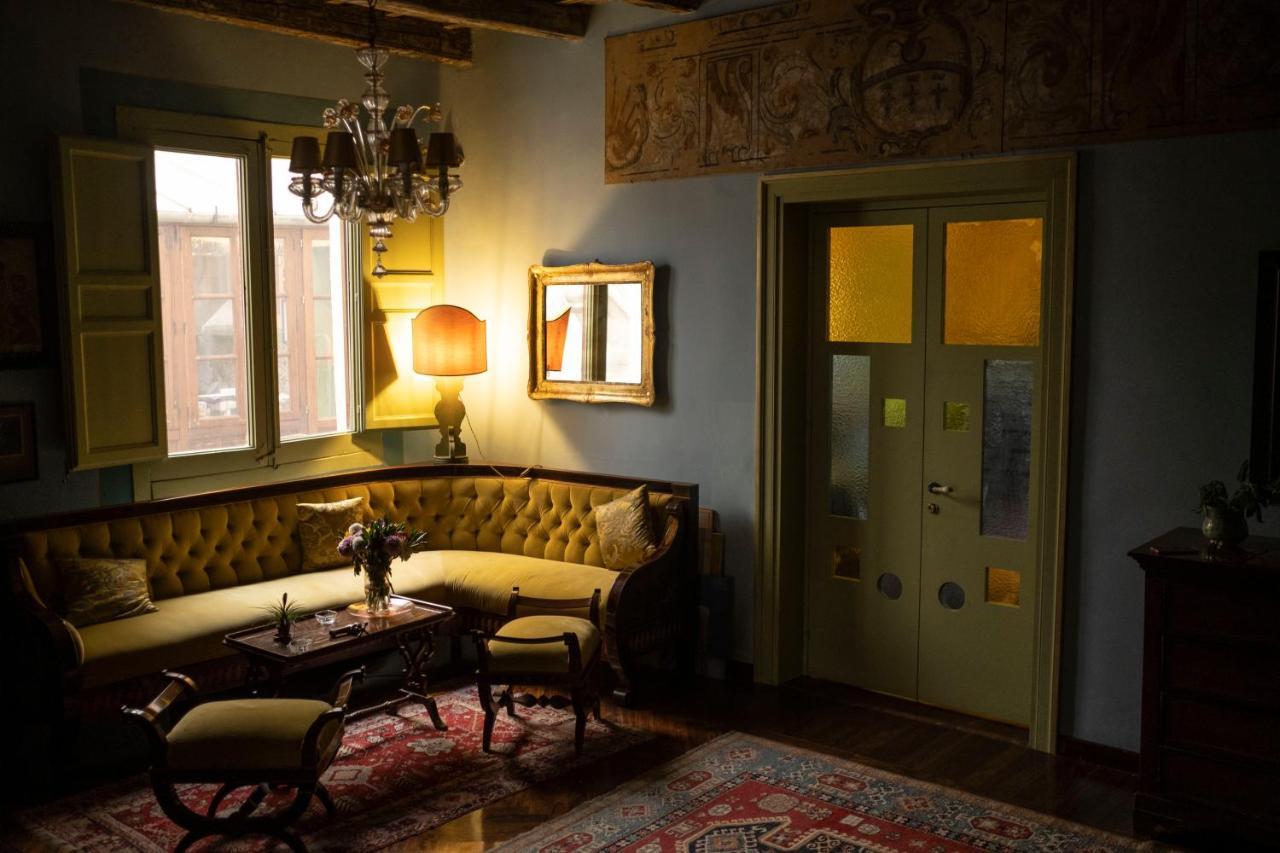 La Dimora Del Genio Bed & Breakfast ปาแลร์โม ภายนอก รูปภาพ
